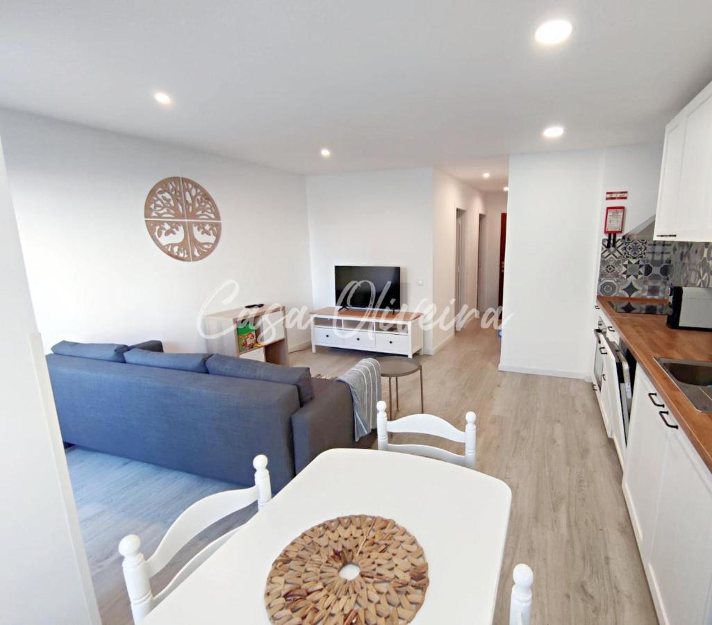 Casa Oliveira - Sunny 2-Bed Retreat Steps From The Beach Armação de Pêra المظهر الخارجي الصورة