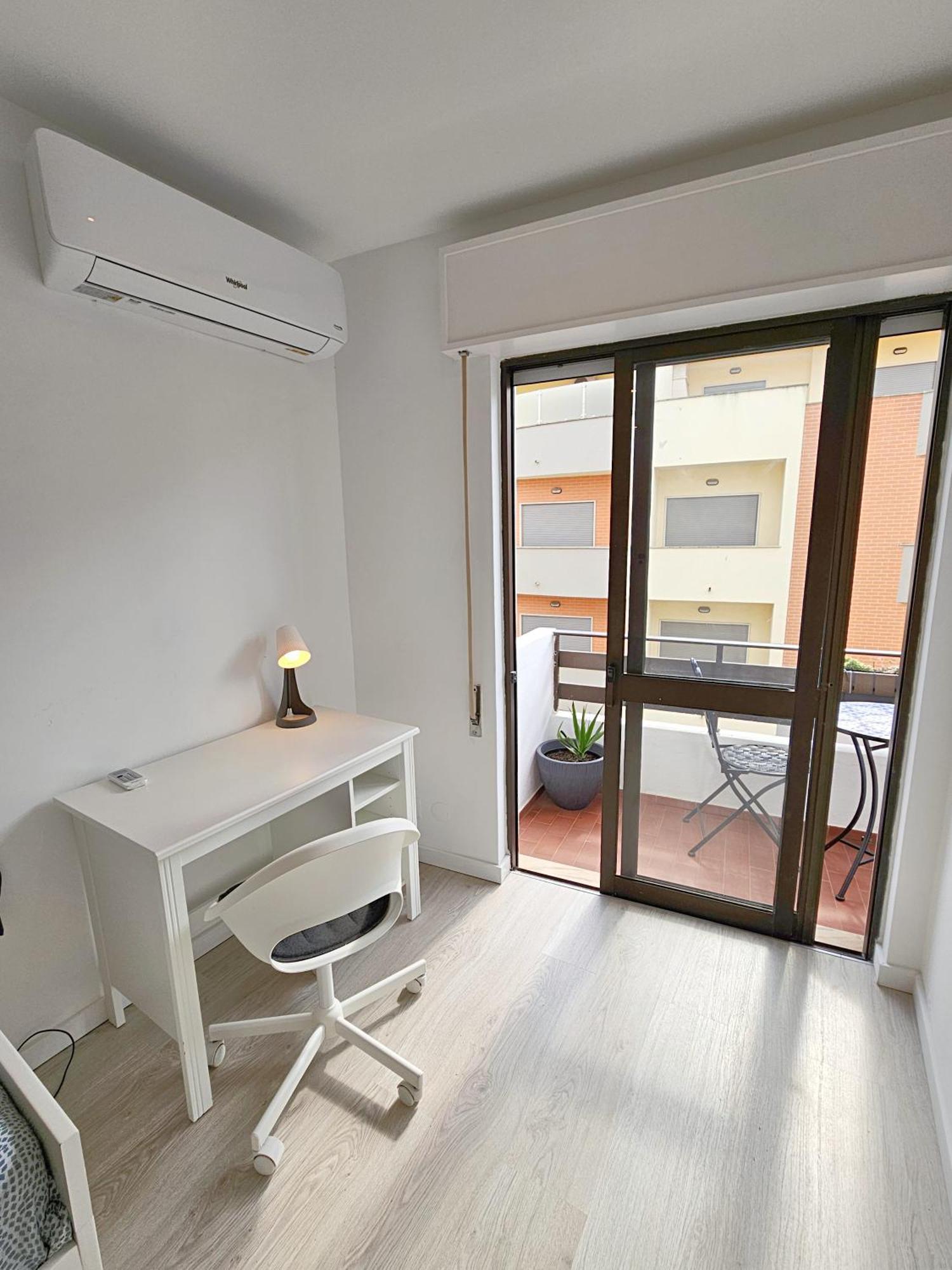 Casa Oliveira - Sunny 2-Bed Retreat Steps From The Beach Armação de Pêra المظهر الخارجي الصورة